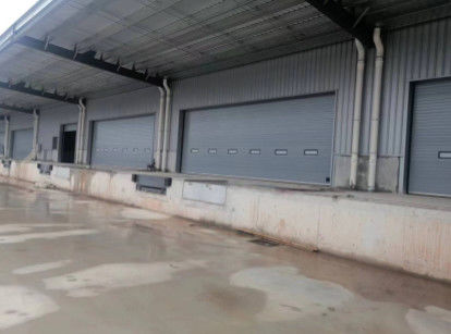Logistik Hydraulischer Dockleveler Entladen Hafenstatische Belastung 13600kg