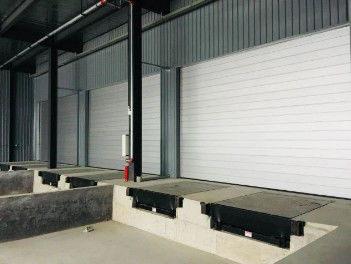 Elektrische hydraulische Belastung Dock Leveler Dynamische Last 6800kg / statische Last 13600kg