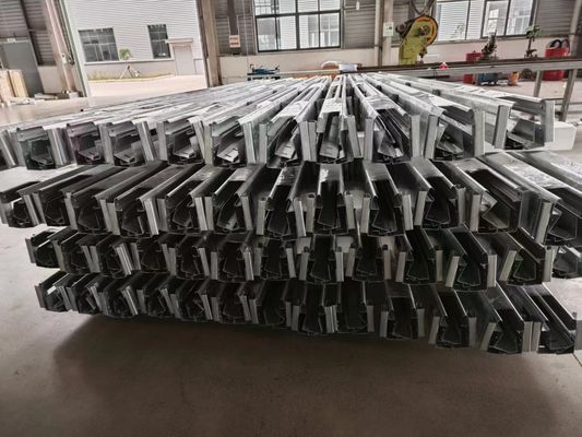 Schnellhebe-Abschnitts-Industrietür 380V-Motor 26DB Schalldämmung