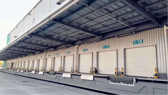 Industrielle automatische isolierte Metall-Sandwich-Platte Stahl Außenbereich Schiebelift Oberhaus Garage Roll-Up-Tür
