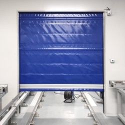 Effiziente Hochgeschwindigkeitstüren für schnellen Zugang und Temperaturkontrolle