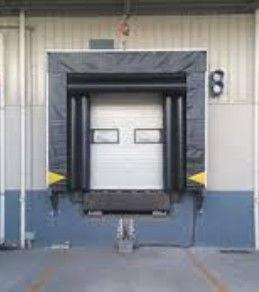 2000*2000*500 mm Plattformgröße Dock Leveler Dynamische Belastung 6800kg/statische Belastung 13600kg und 16mm Lippendicke für Lagerladung